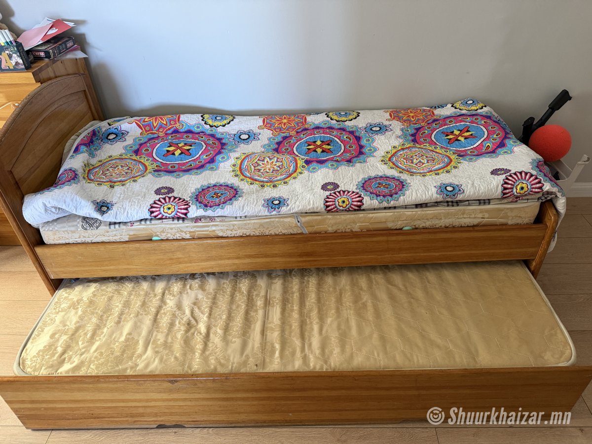 Модон хүүхдийн ор