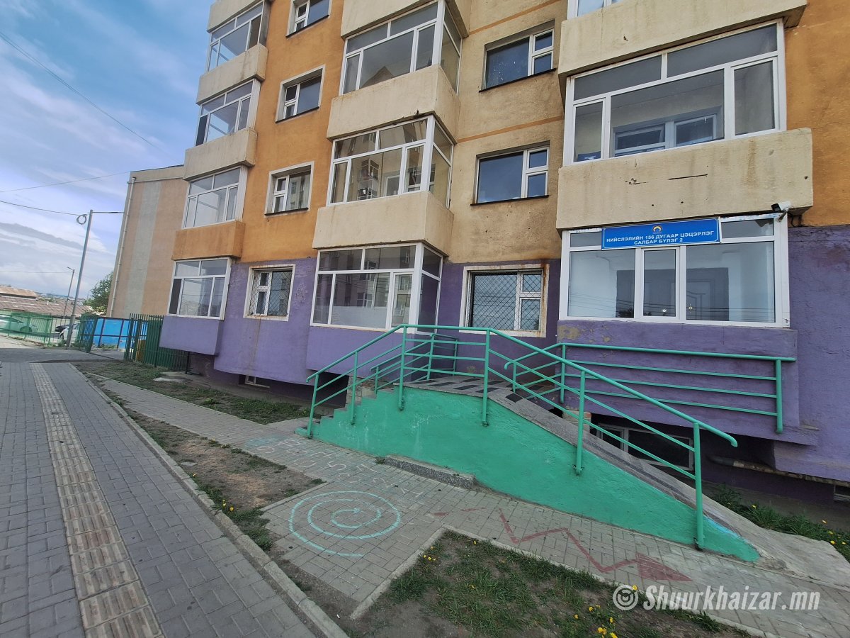 Схд-н тамгын газрын зүүн урд зам дагуу үйлчилгээ явуулах боломжтой байр зарна 86114444