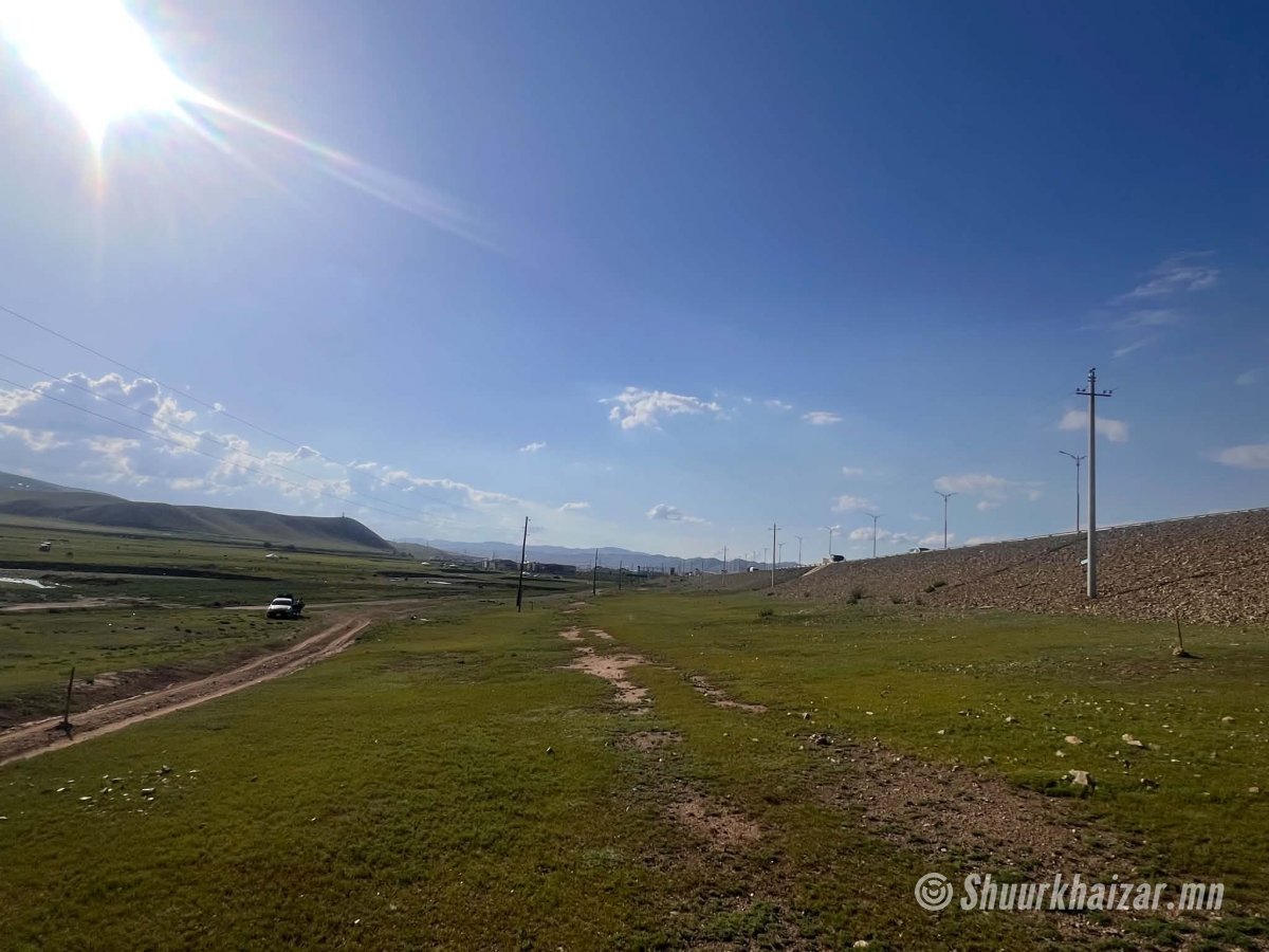 Баянзүрхийн товчооны цаана 1400 м.кв газар