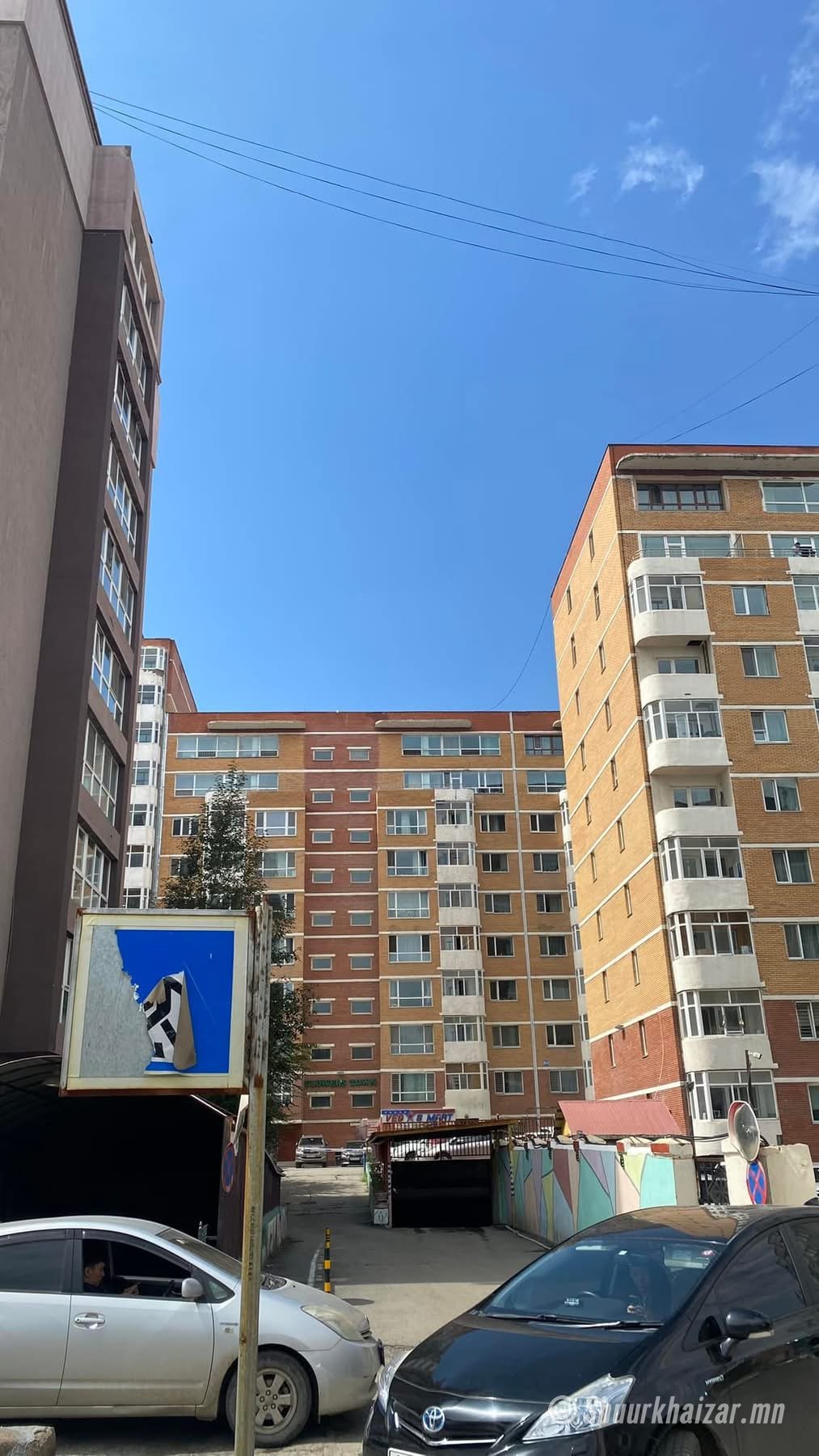 Удирдлагын академийн хажууд 3 өрөө зарна