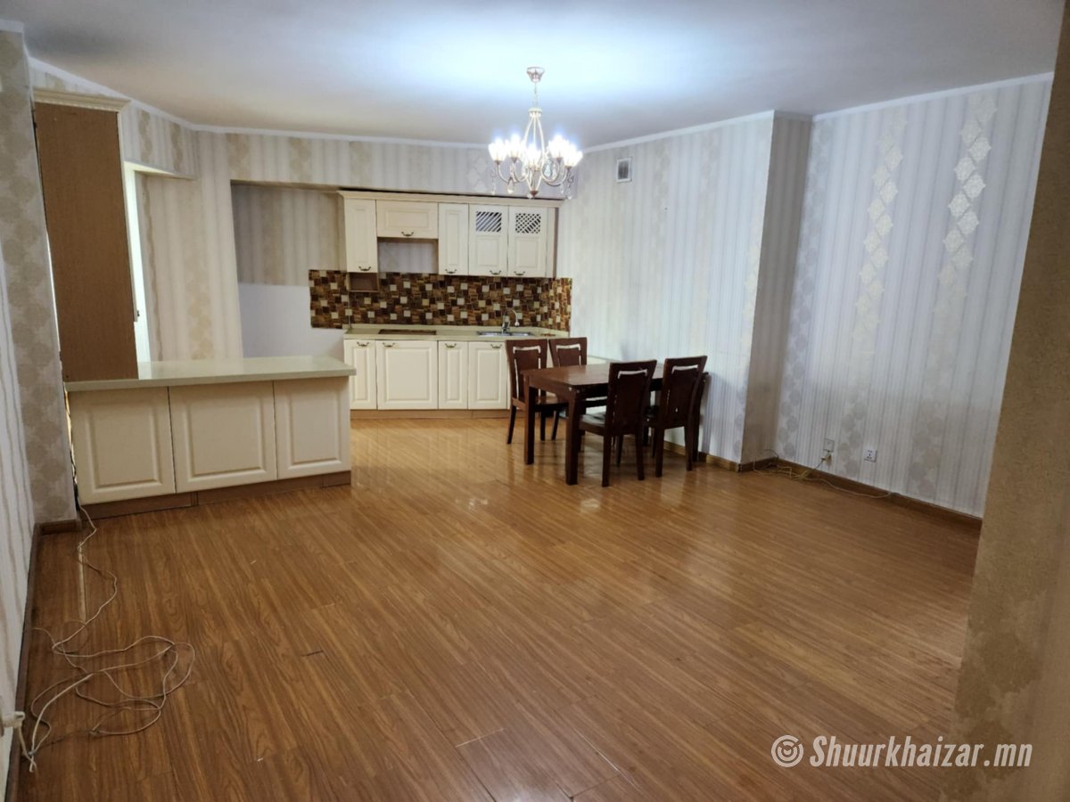 Сансарын Нисора Цамхагт 2 өрөө байр 75м2 зарна